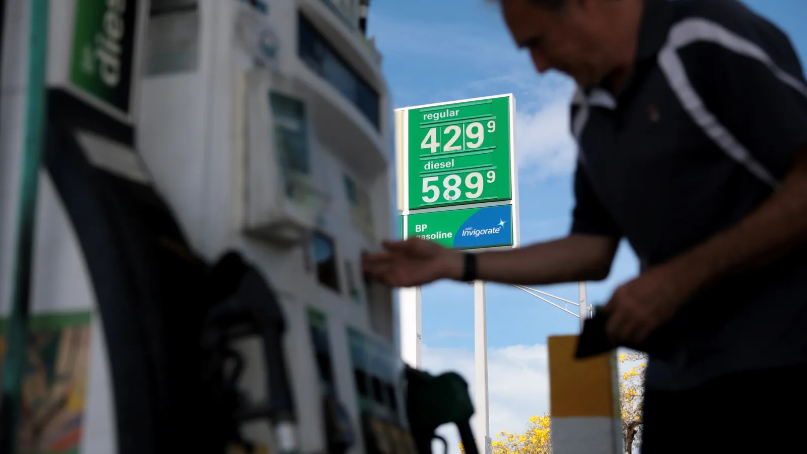 Gas prices test grocer margins as supply chain costs rise